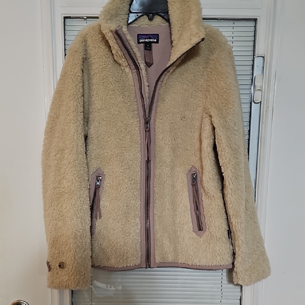 Patagonia Women's Tan Teddy Jacket